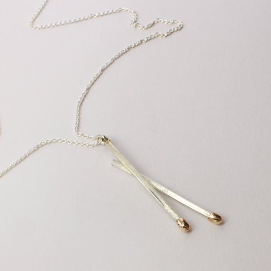 DM162C: Live double matchstick pendant