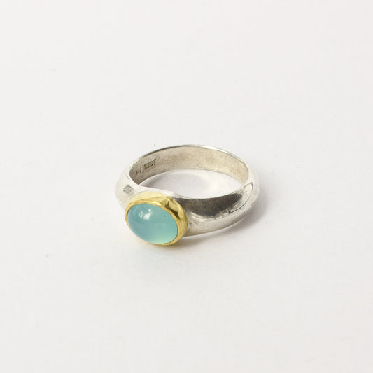 DM316C: Blue chalcedony ring