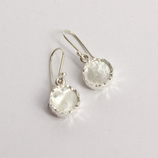 DM411C: Mother of Pearl earrings