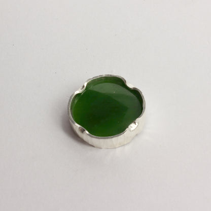 DM420: Pounamu brooch