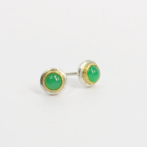 DM618B: Chrysoprase stud earrings