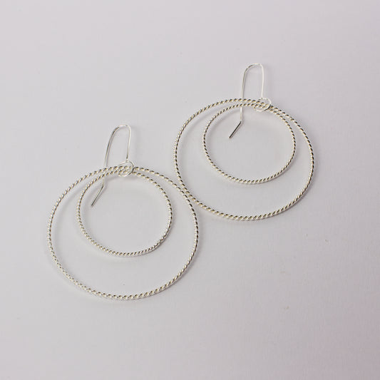 FS268: Double twist (takawiri) hoop earrings