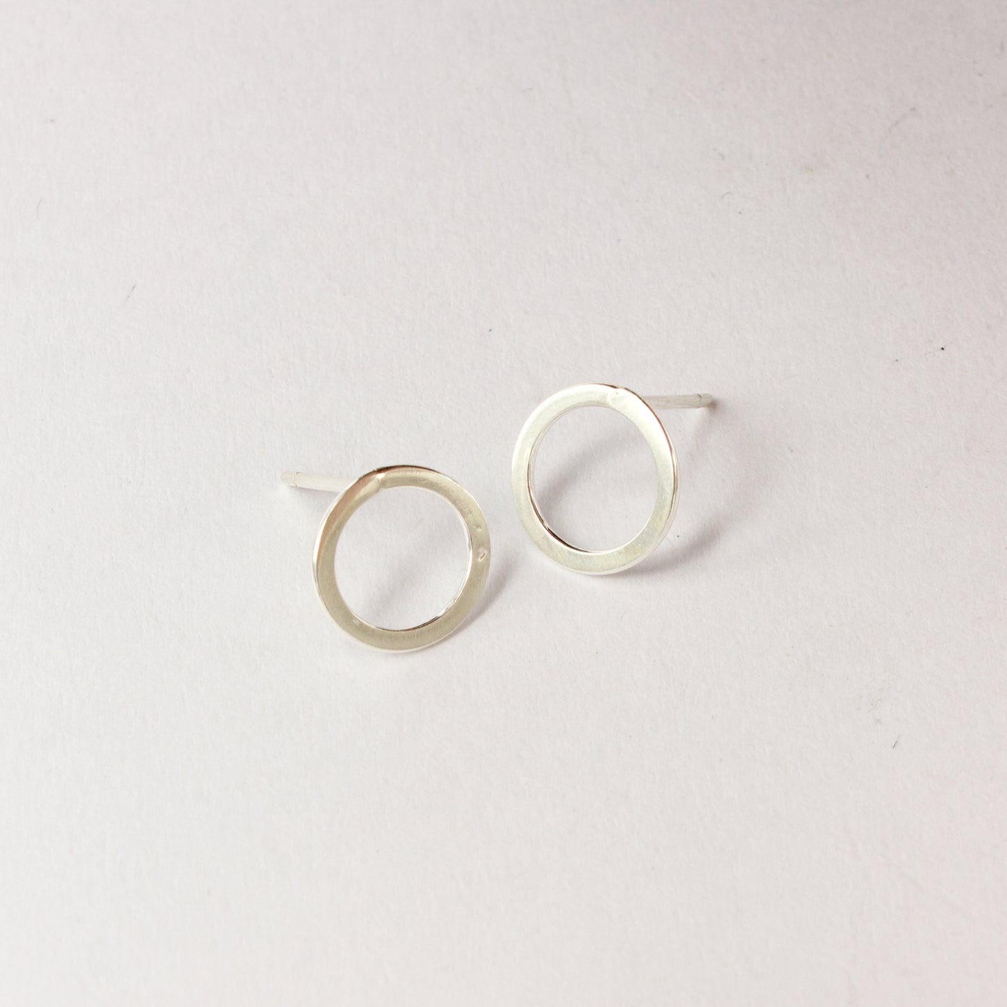 FS316: Circle studs - small