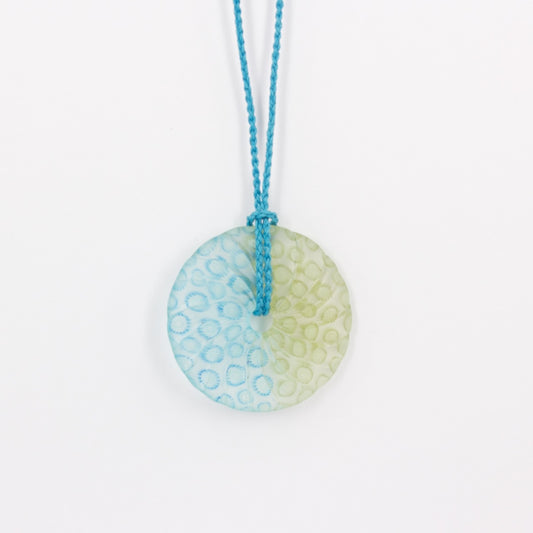 GSM20: Pi disc pendant - carved shell pattern