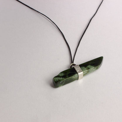 HA27: Down to earth pounamu pendant