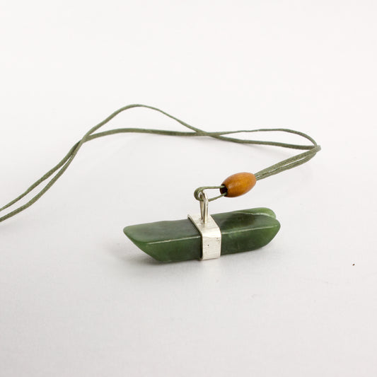 HA28: Down to earth pounamu pendant