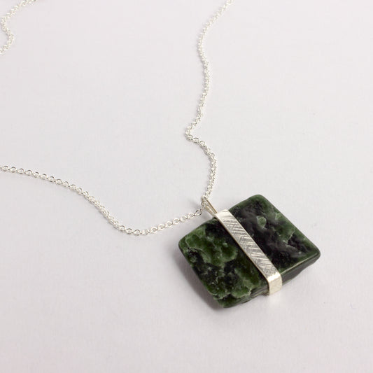 HA30: Down to earth pounamu pendant