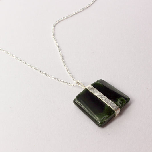 HA30: Down to earth pounamu pendant
