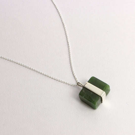 HA32: Down to earth pounamu pendant