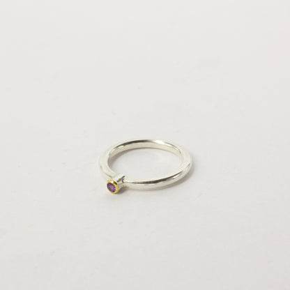 LA149: Slim amethyst ring