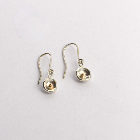 DH222: Gold dot earrings