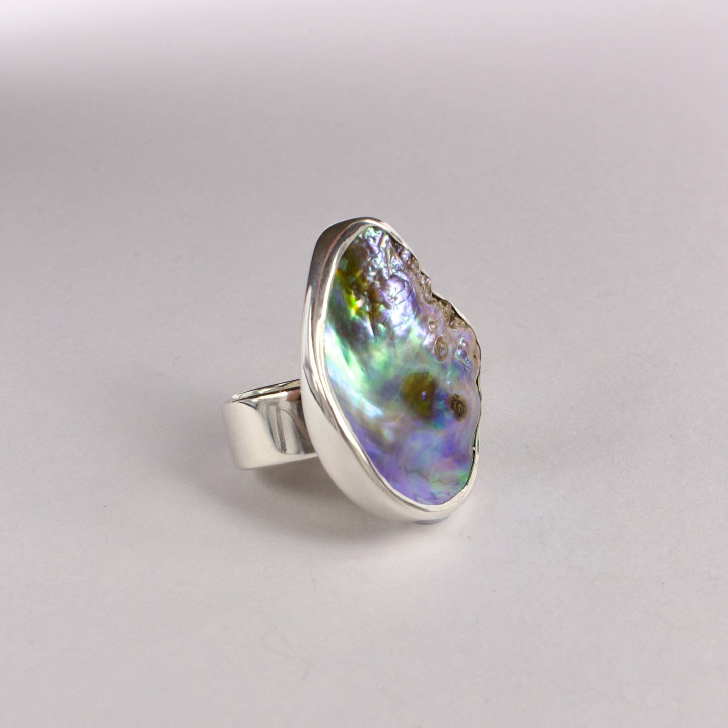 RW330: Paua blister ring