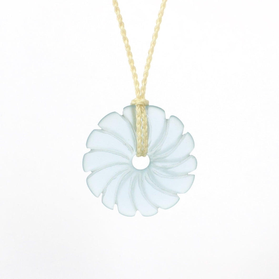 GSM18: Shell pendant, dichroic purple/blue