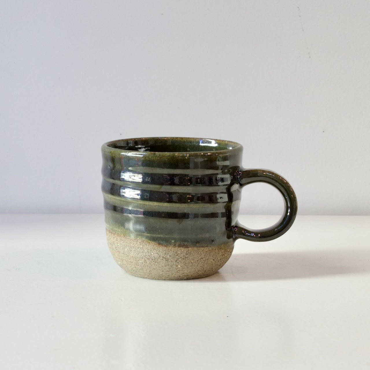HP105: Glazed stoneware mug