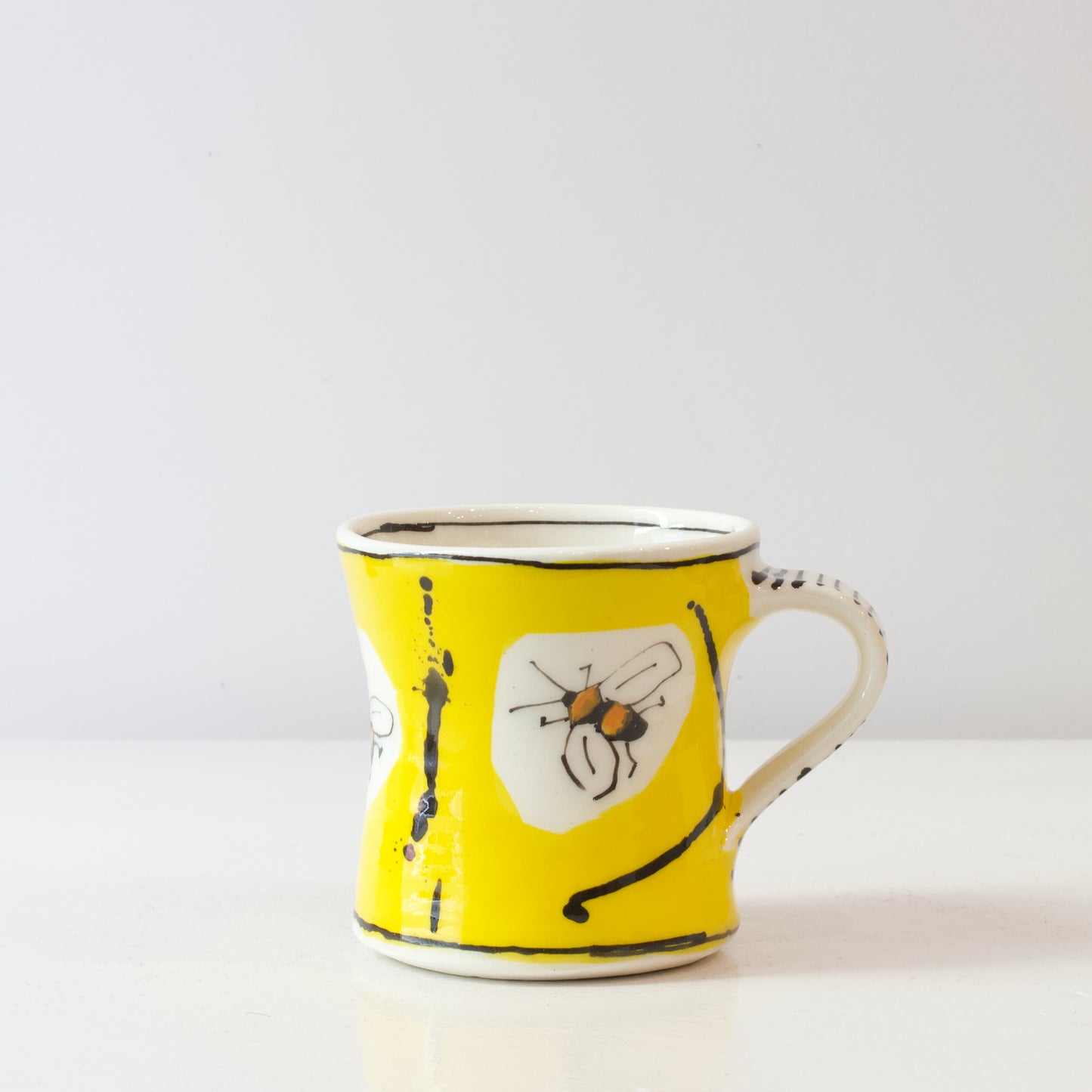 PH: Bumblebee mug