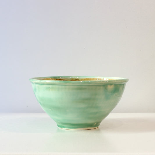 PH: Green and rich brown bowls
