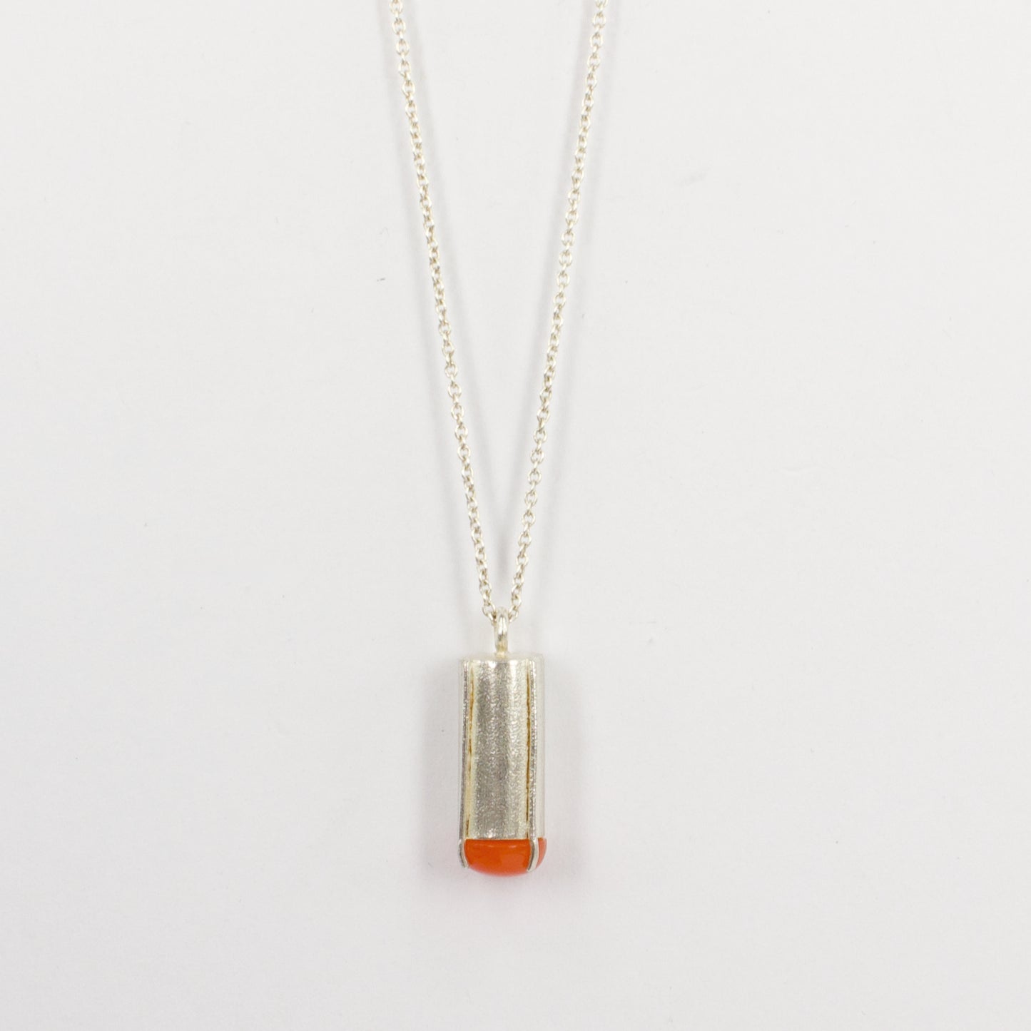 JMU104: Carnelian pendant