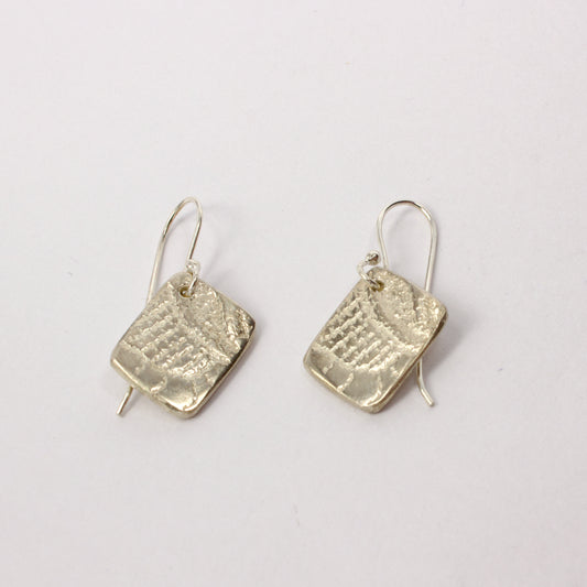 JMU166: Lace earrings