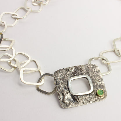 NG99: Reticulated square chain with chrysoprase