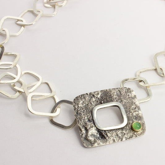 NG99: Reticulated square chain with chrysoprase