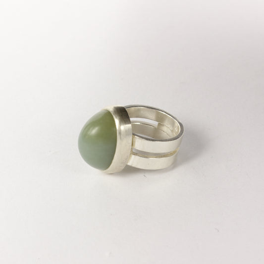 DA35: Russian jade ring