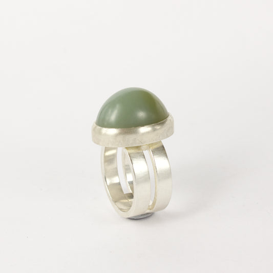 DA35: Russian jade ring
