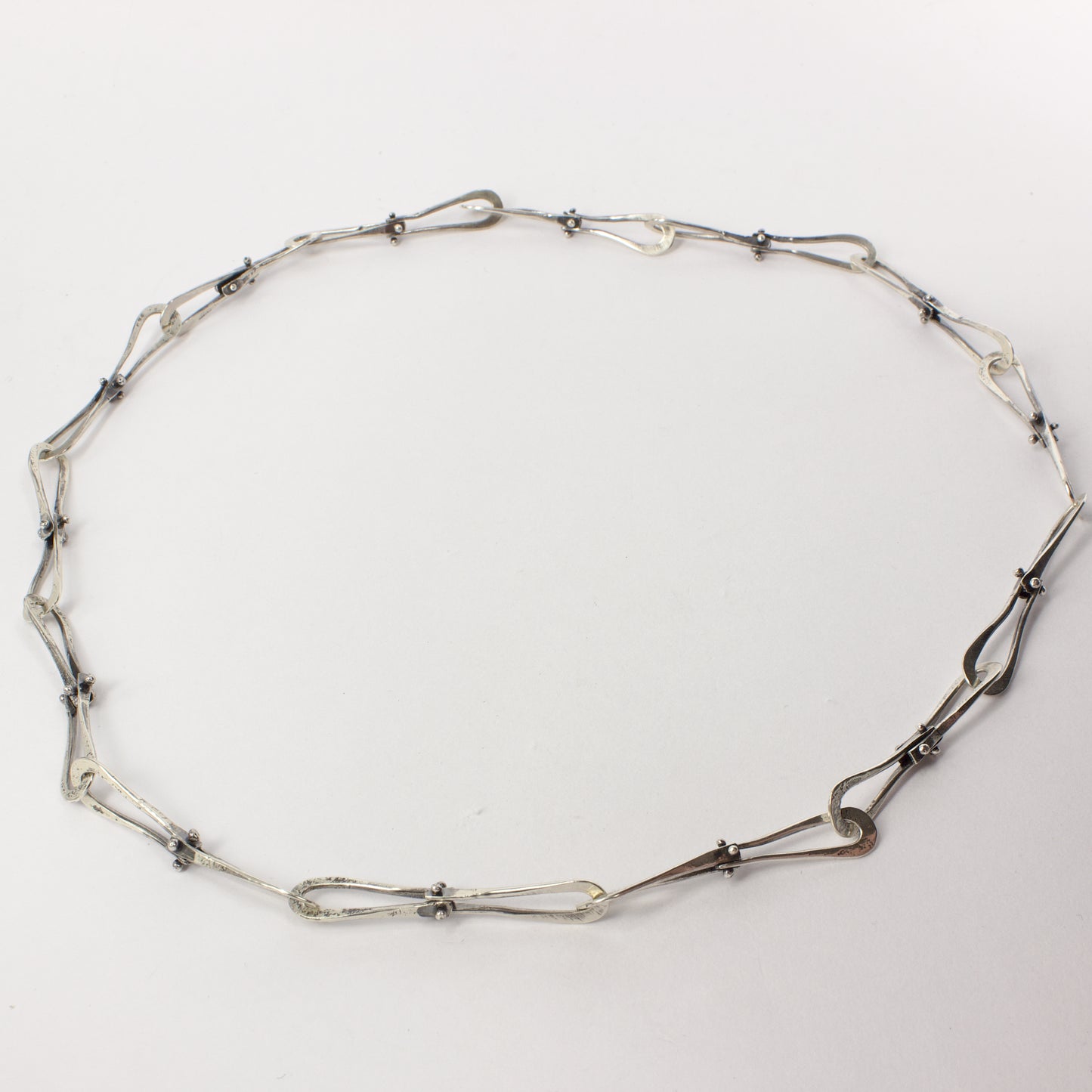 NG105: Riveted necklace