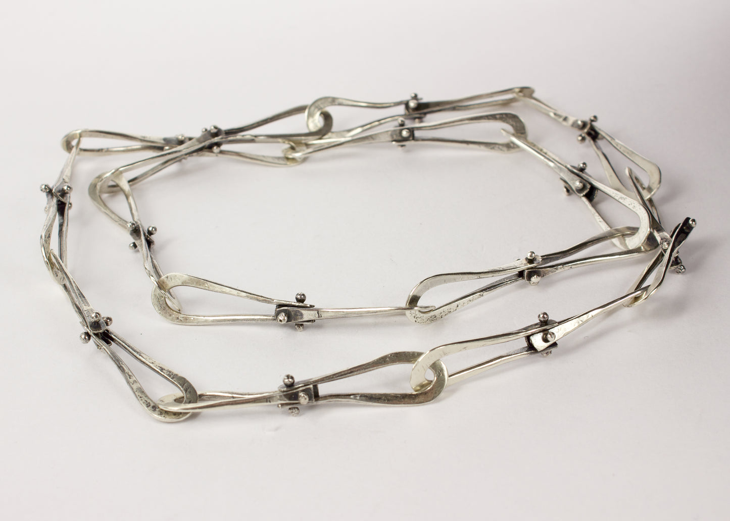 NG105: Riveted necklace