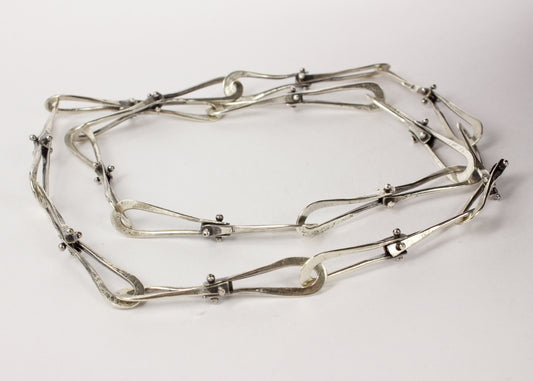 NG105: Riveted necklace