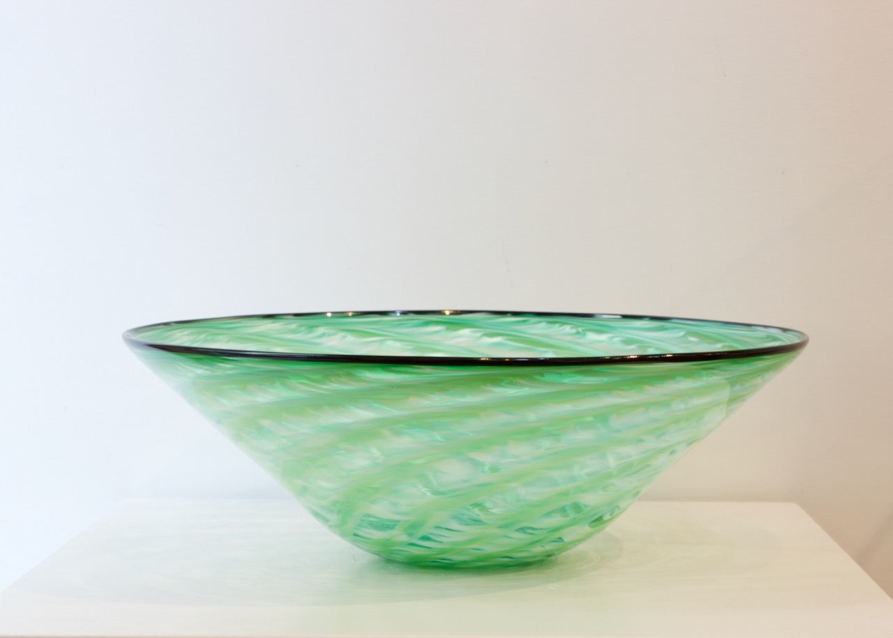 JCU413: Shell bowl - jade green