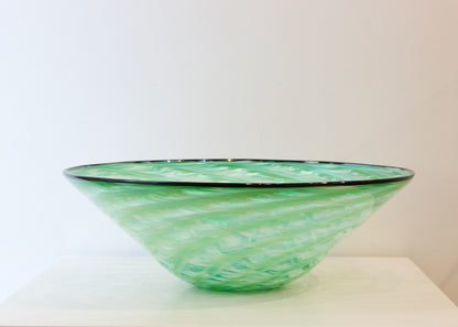 JCU413: Shell bowl - jade green
