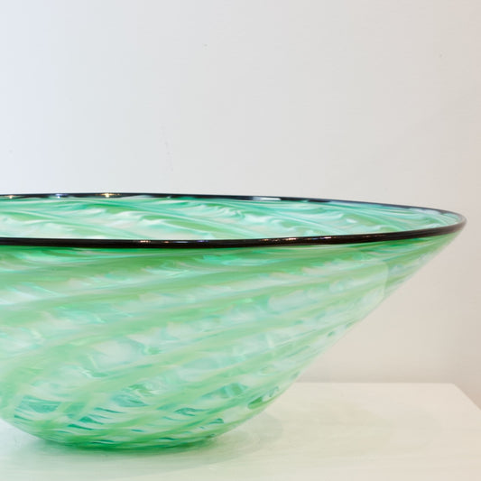 JCU413: Shell bowl - jade green