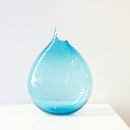 JCU461: Drop vase - blue