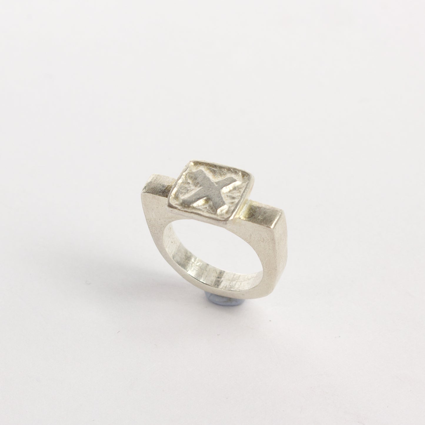 JMU120: X tile ring