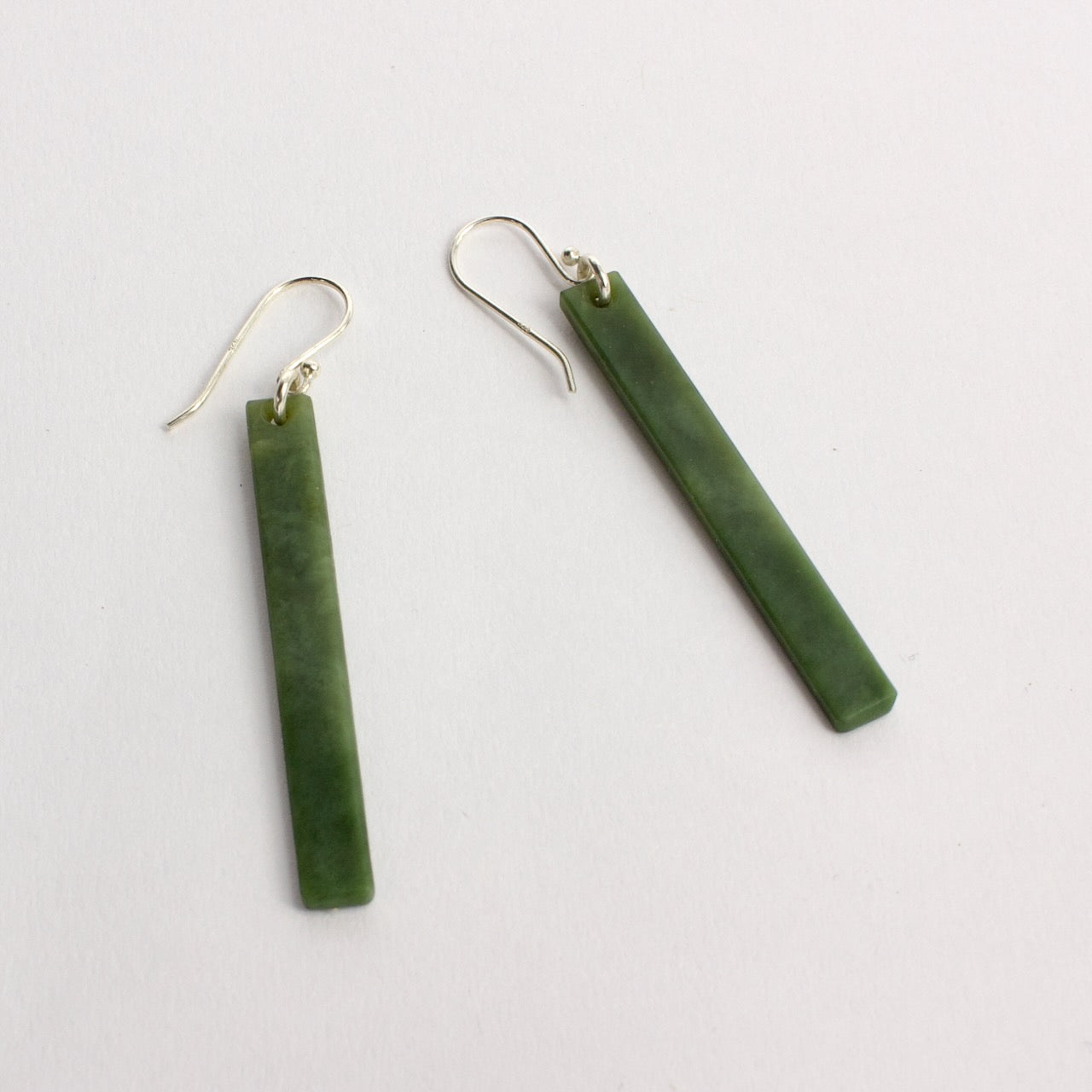 KAJ168: Pounamu bar earrings