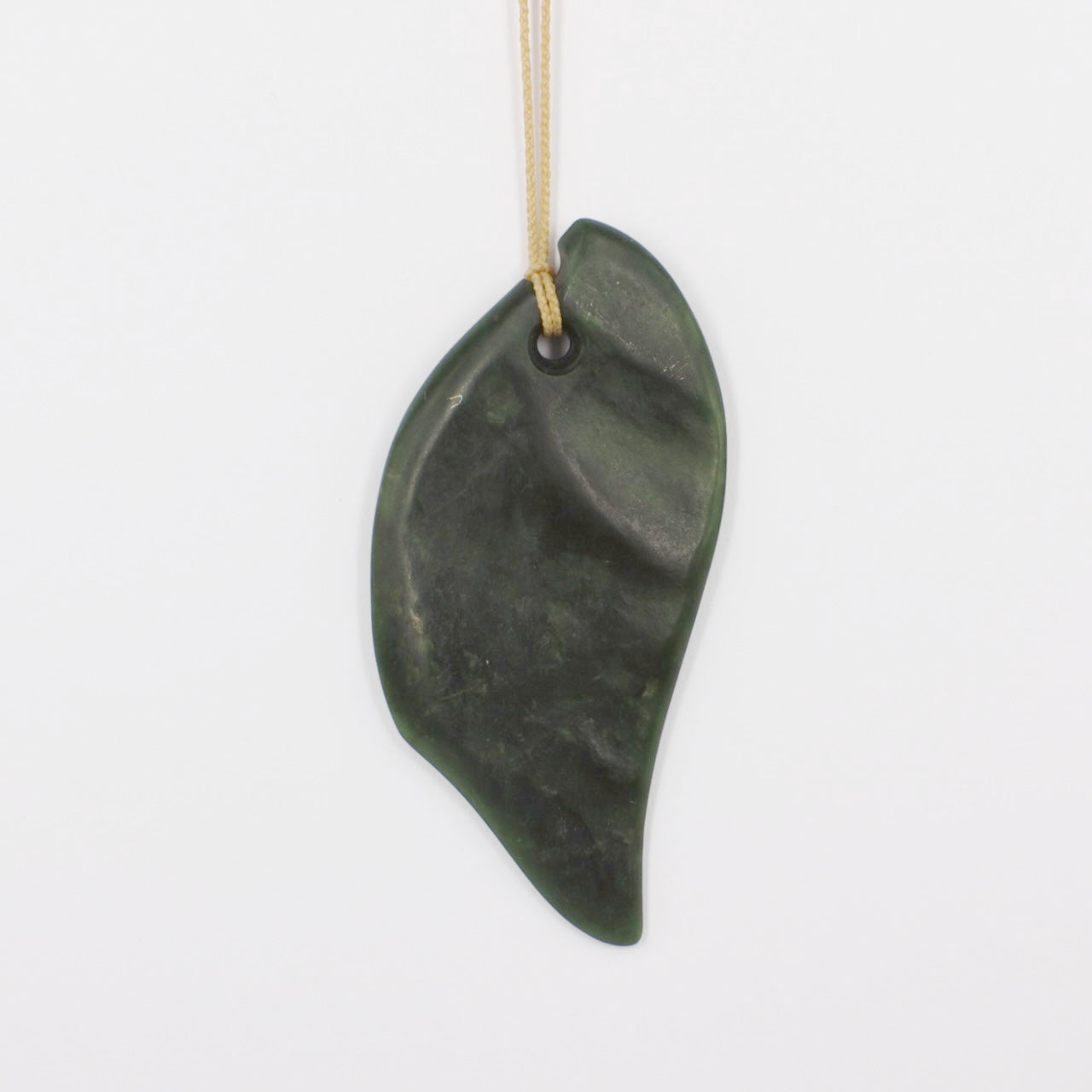 KAJ177: Pounamu free form pendant