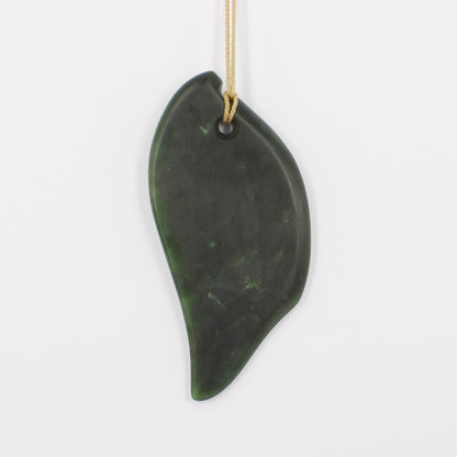 KAJ177: Pounamu free form pendant