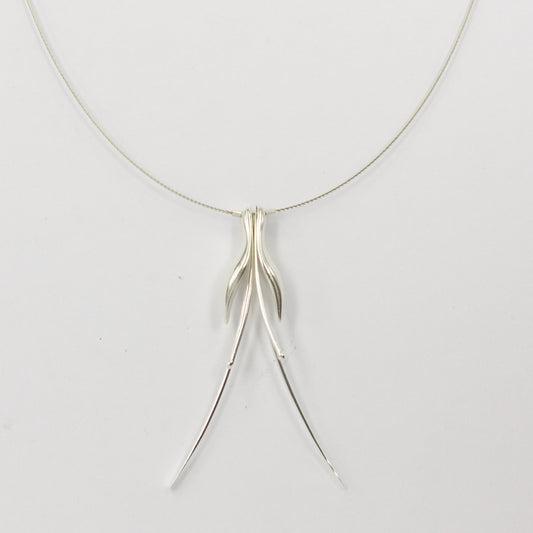 KS187: Fuchsia necklace
