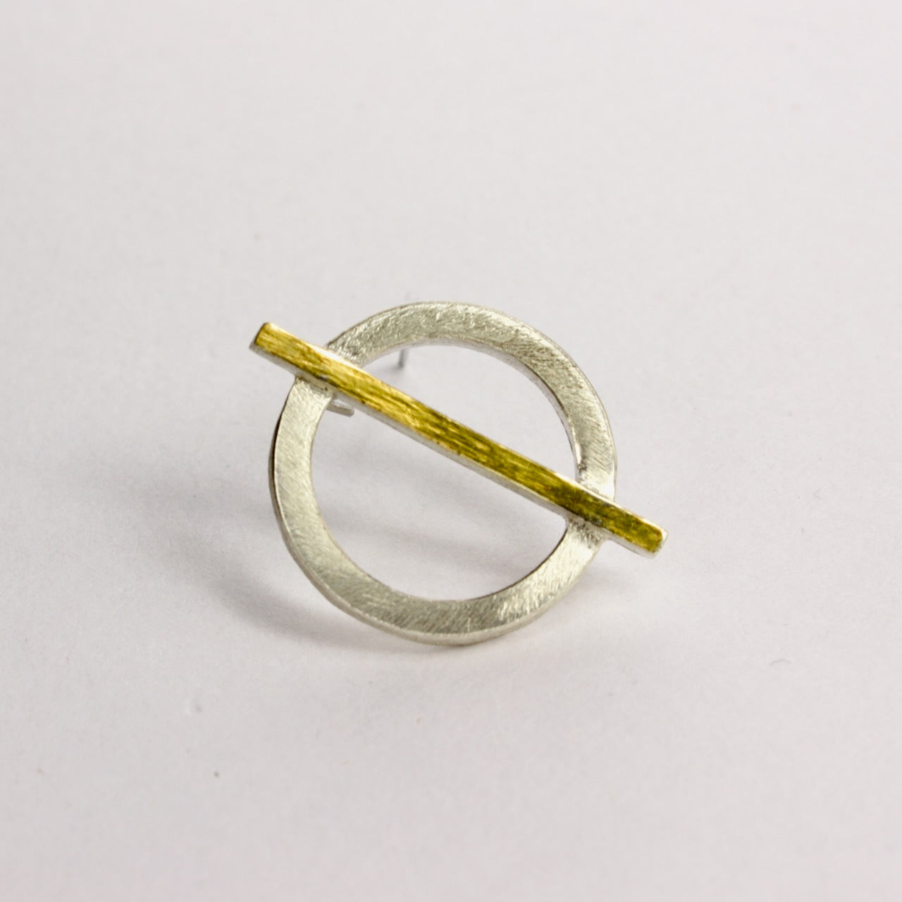 LA121: Saturn brooch