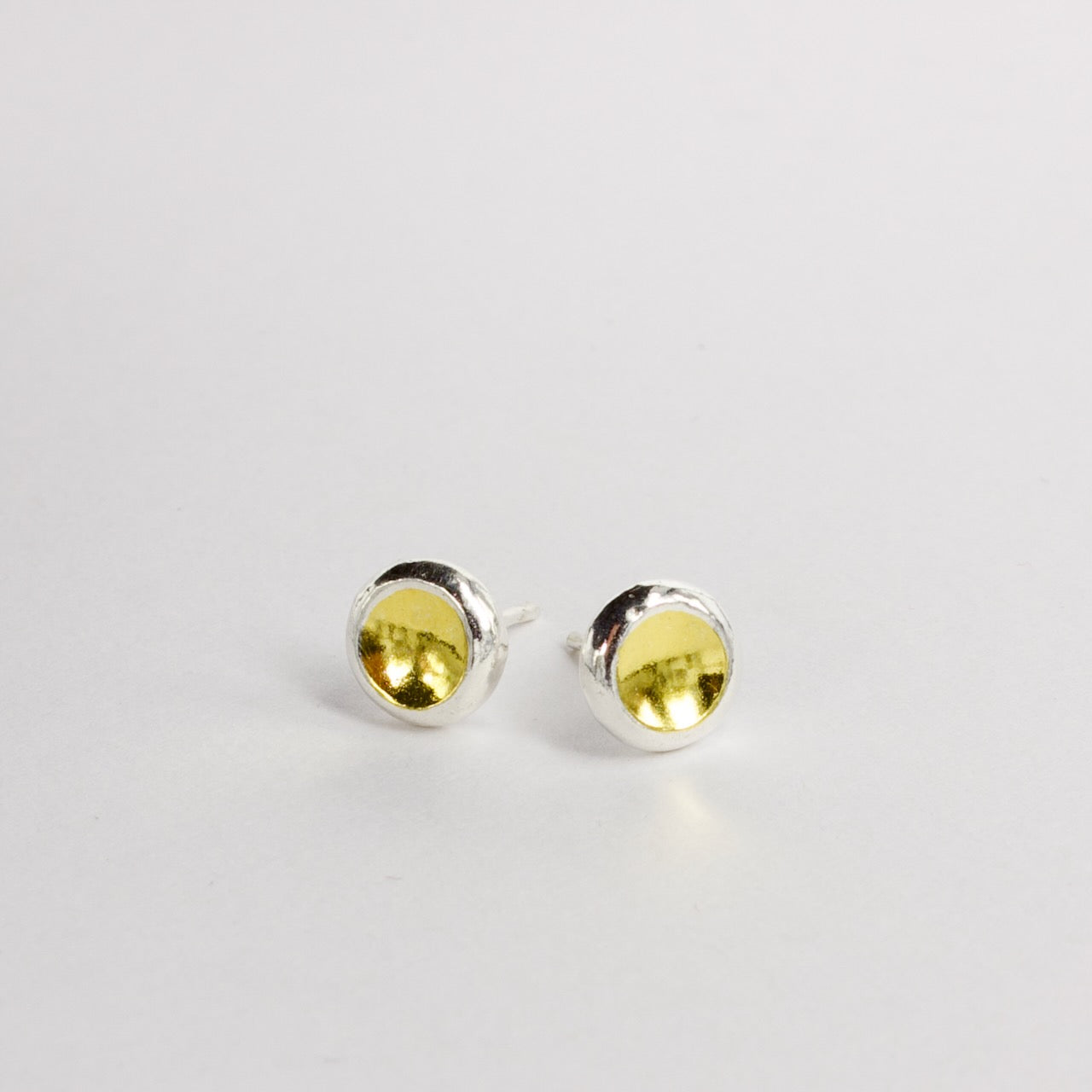 LA93: Concave stud earrings