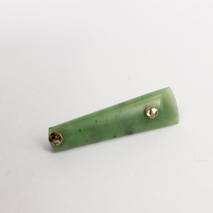 NA112: Pounamu bar brooch