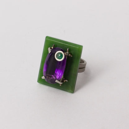 NA181: Amethyst, pounamu and emerald ring