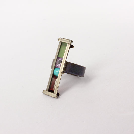 NA187: Multi stone titanium ring