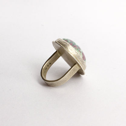 NA84: New Zealand ruby in fuchsite ring