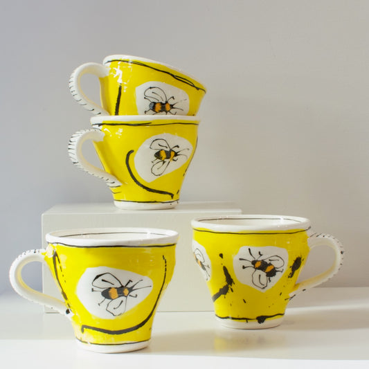 PH: Bumblebee latte cups
