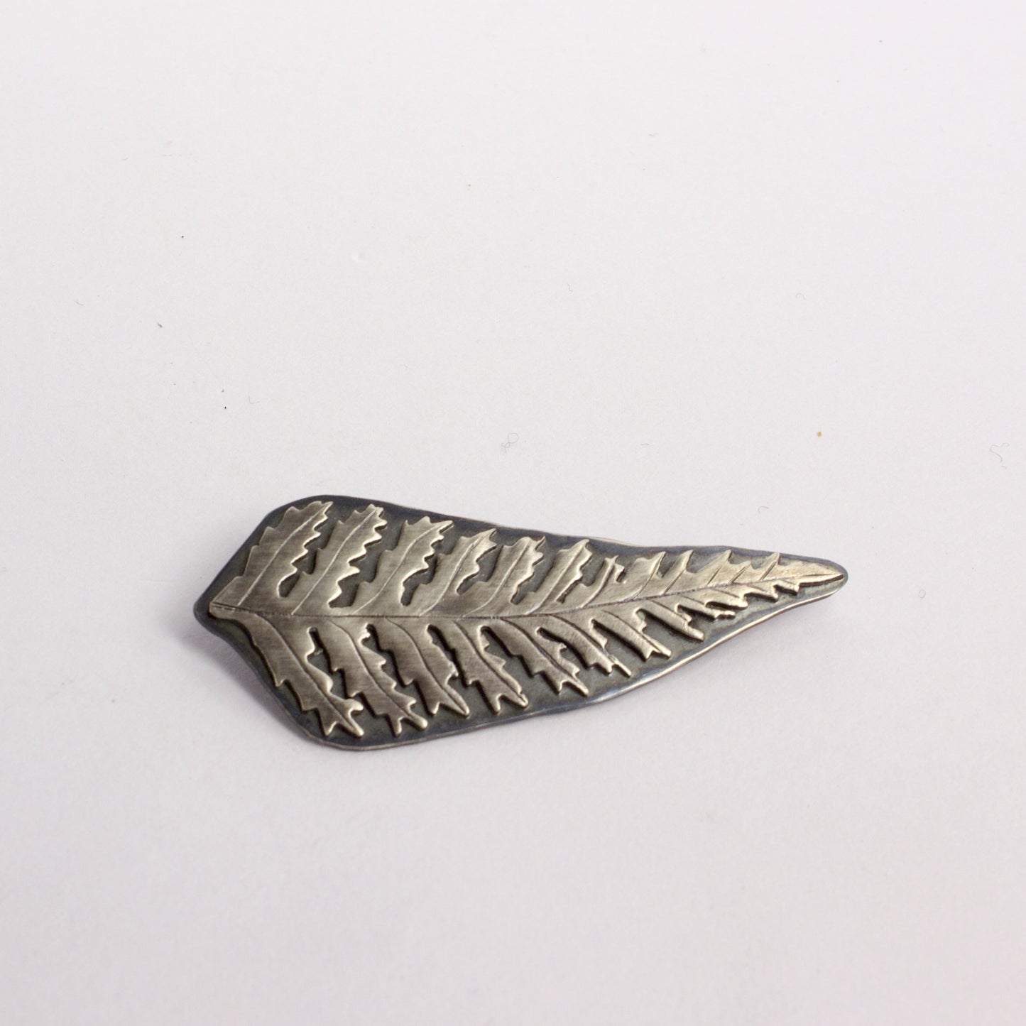 RF134: Fern brooch