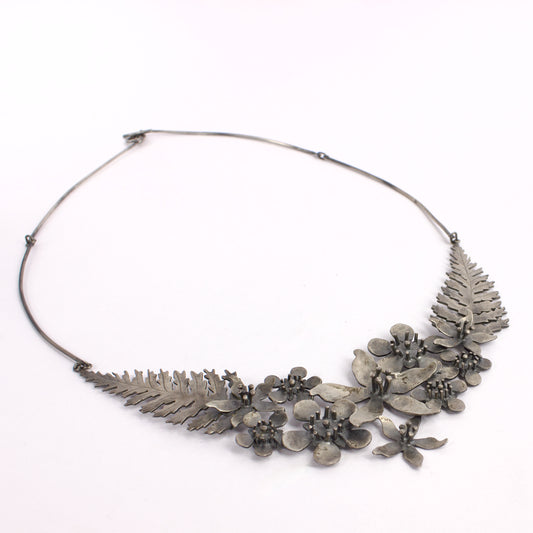 RF29: Fern and flower necklace