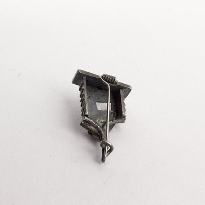 RF54: Treehouse brooch