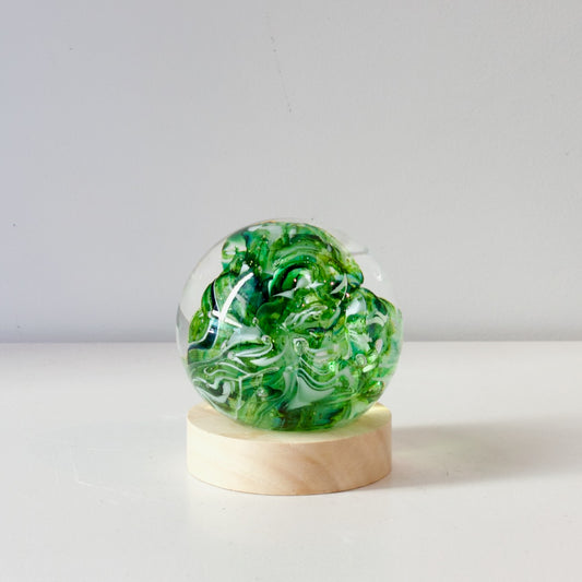 RH467: Green light orb