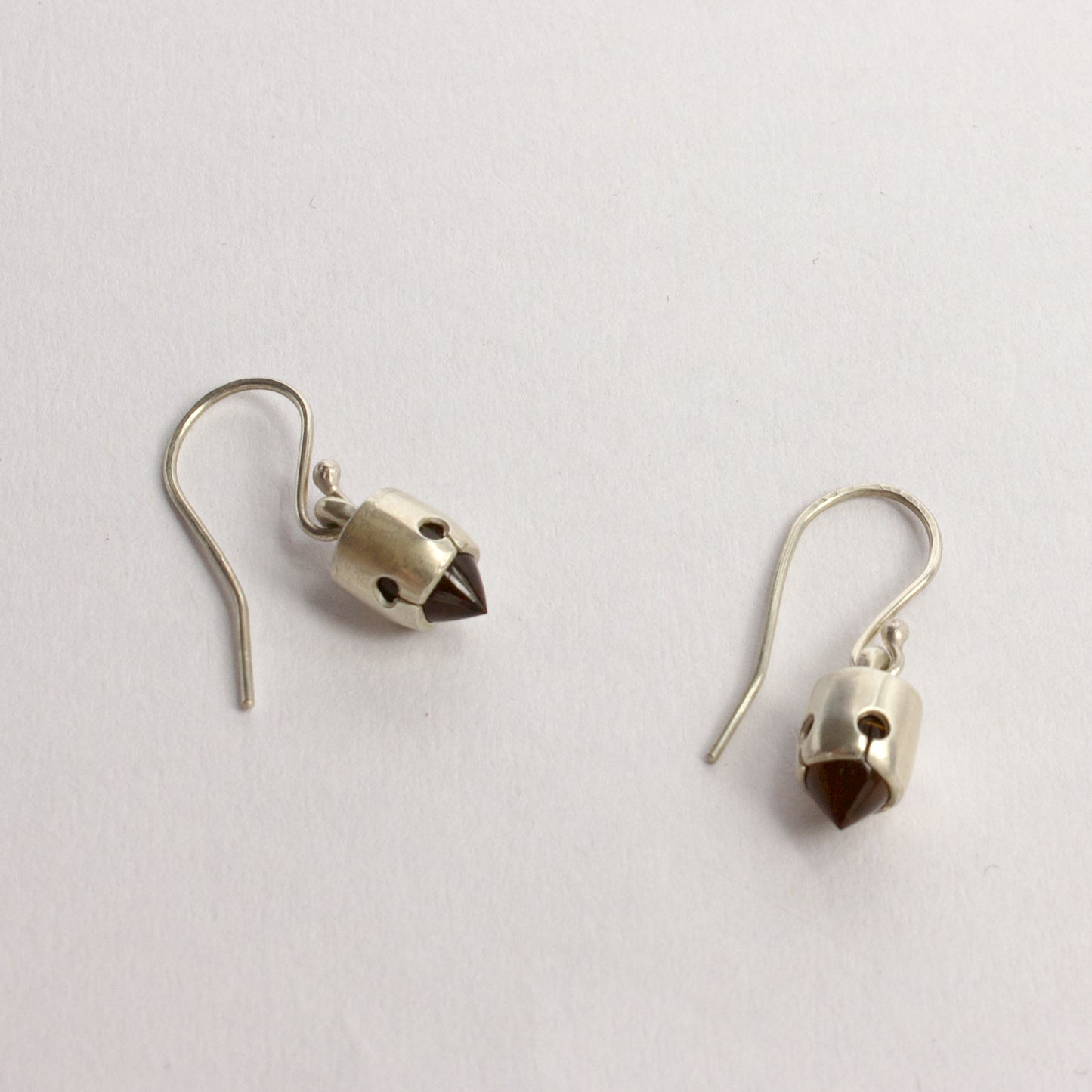 RK66: Honey quartz earrings